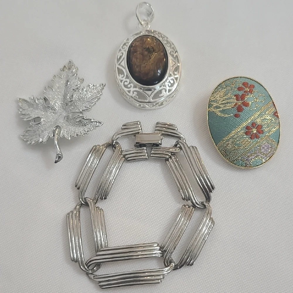Silver and Gold Jewelry Set